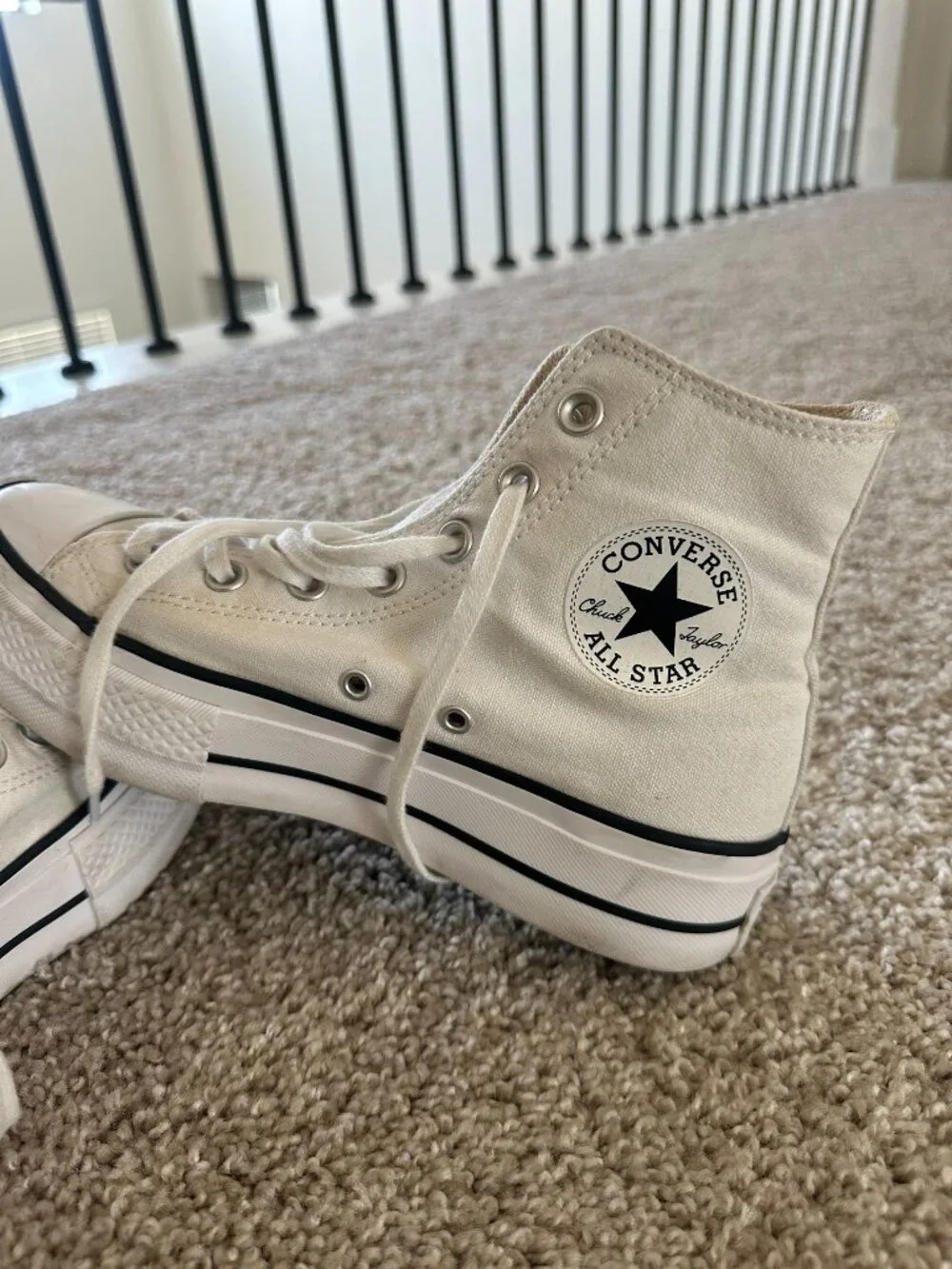 Converse Chuck Taylor All Star Lift Platform High Tops Size 7